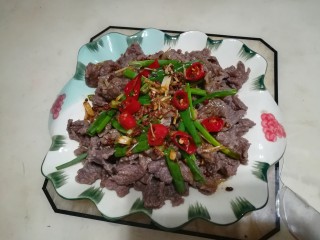 简单易学还超级嫩滑美味的油泼牛肉