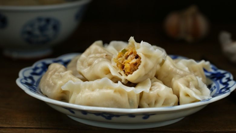 东北猪肉酸菜馅饺子