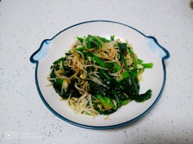 清炒绿豆芽,菠菜