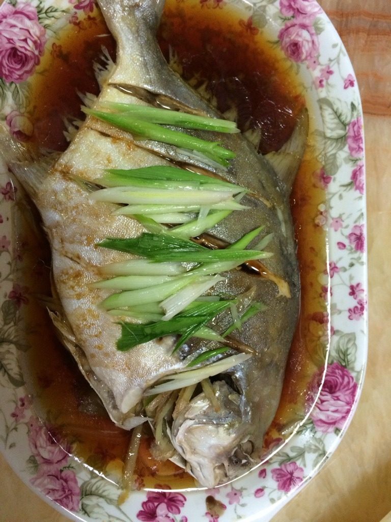 菜谱大全  清蒸海鱼 分享 收藏菜谱 261 113  需要食材  海鱼一条