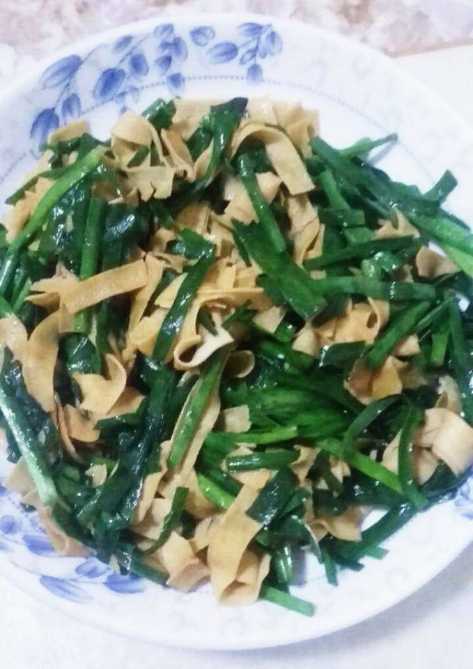 韭菜炒干豆腐