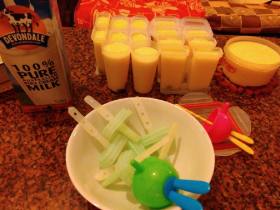 香草菠萝牛奶冰糕