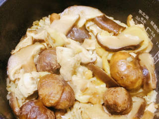 香菇板栗焖饭,煮好了