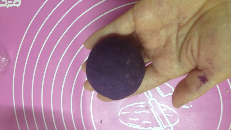 紫薯蛋黄抹茶酥,包起滚圆