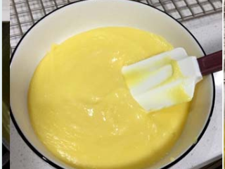 卡士达酱柠檬塔,离火后加入柠檬汁和黄油，继续搅拌至黄油完全融化。