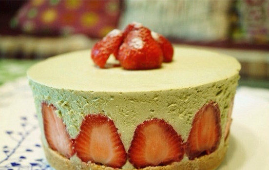 草莓抹茶芝士蛋糕