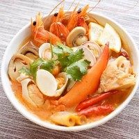 泰式冬阴功汤,装盘。超级下饭，喝完胃里暖暖的。