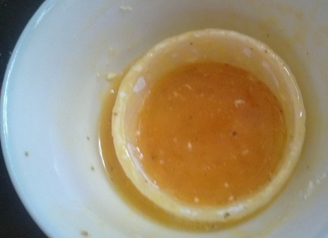 炸洋葱圈,再泡一下调好味道的鸡蛋溶液