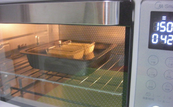 经典法式布蕾,烤箱150度烤30-40钟