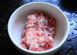 水晶萝卜卷,提前准备猪肉馅。