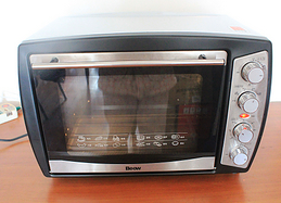 自制椒盐芝麻烧饼,烤箱上下火200度预热10分钟。