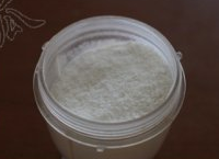 辣椒粑,将米用打磨机磨成米粉；