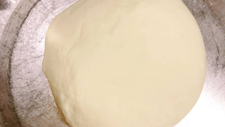 豆角焖卷子,揉成光滑面团后放在密封容器中发酵1小时至1.5倍大