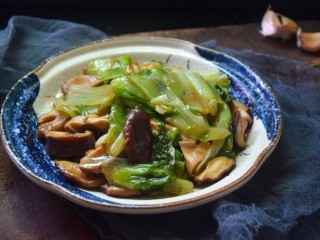 香菇炒生菜