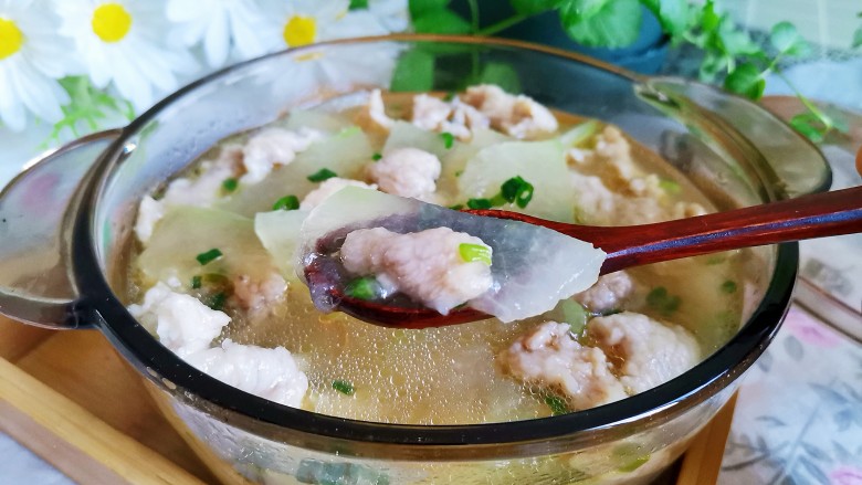 冬瓜瘦肉汤,一道味道鲜美，老少皆宜的冬瓜瘦肉汤就做好了