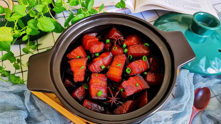 白萝卜炖猪肉