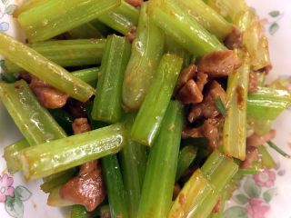 家常芹菜肉絲 - 家常芹菜肉絲做法,功效,食材 - 網上廚房