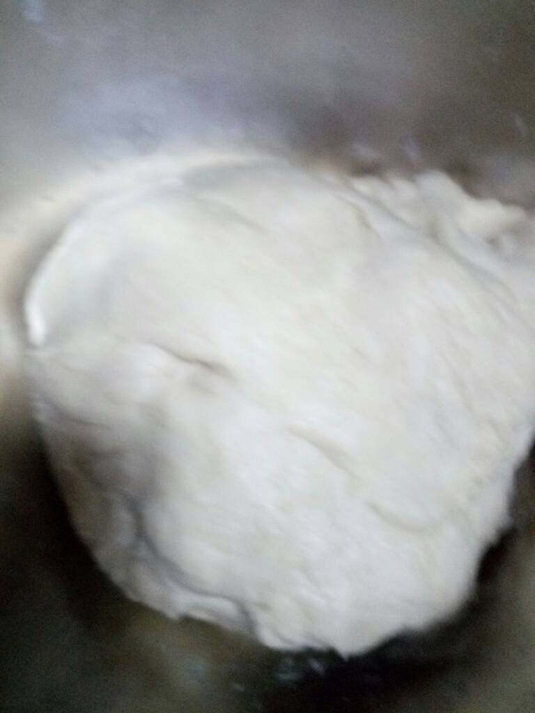 今天做的面包,加入揉面，发酵，我是烤箱45度发四十分钟