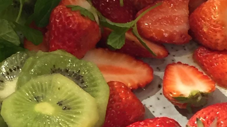 #春日烘焙教室#  草莓塔,“候机”的水果