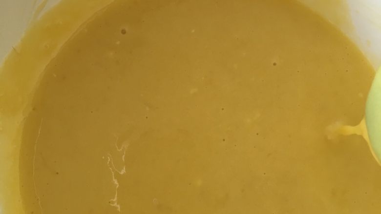 芒果奶油卷,搅拌均匀，不要打圈