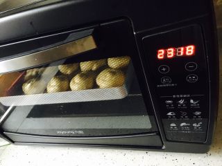 蜂蜜小面包,放烤箱内37℃发酵120分钟
