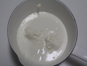 【乳酪香草冰激凌】最治愈的冰激凌,加入牛奶。