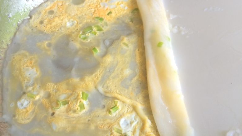 小肠粉#挑战鸡蛋的100种做法#,这也是用同样的方法