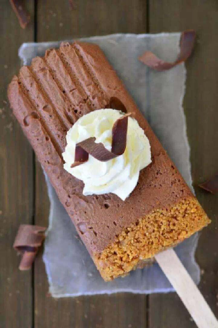 巧克力奶油雪糕蛋糕,等着开吃吧