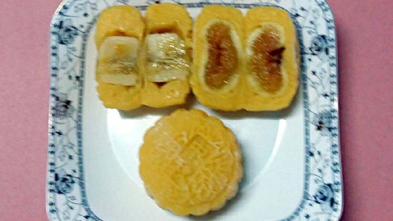 南瓜冰皮水果月饼+#中秋食饼记#,香蕉🍌月饼，无花果月饼。