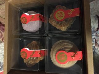 蛋黄月饼#中秋食饼记#,再做一些其他口味的，简单包装一下，可以送给朋友们啦！