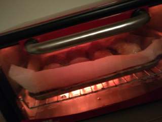 鸡翅包饭,烤箱温度200，20分钟左右