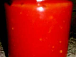 番茄酱（自制）,装入容器中密封放到冰箱冷藏。（容器要无水无油，开水煮一下擦干水分）