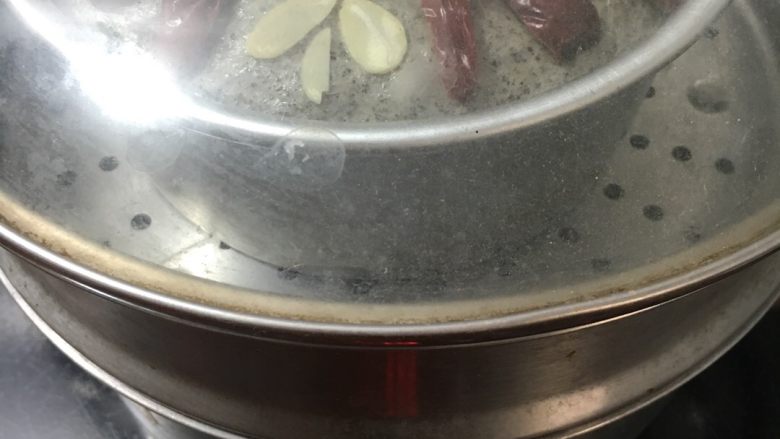 黑芝麻发糕,冷水上锅蒸30分钟，焖5分钟就可以了