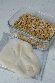 徐州，古老的麦芽花生糖 ,材料：熟花生米400克，麦芽糖250克