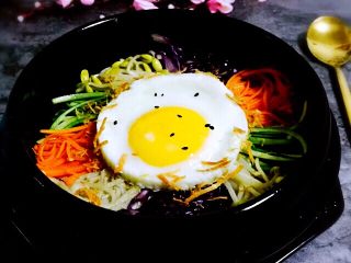 韩式石锅拌饭#王氏私房菜#,是不是很诱人哟……😋😋😋