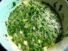 汤种香葱包,将所有的葱花馅材料一起拌匀待用。