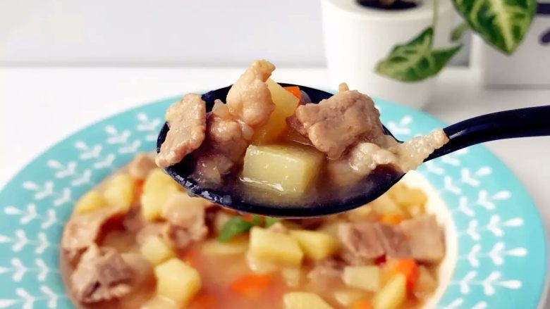 宝宝辅食：日式土豆炖肉,出锅