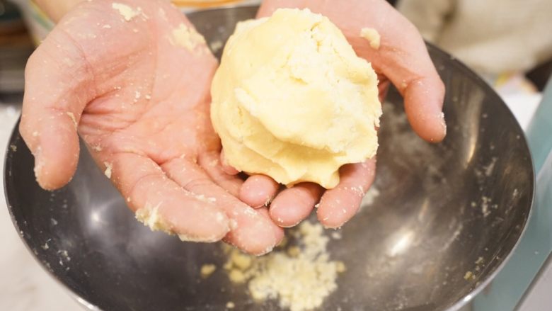 黄油饼干，手绘糖霜饼干底,直接用手的温度揉成无粉粒面团