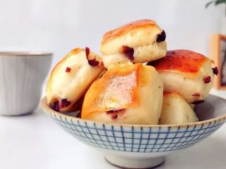 寶寶輔食：蔓越莓酸奶面包小方,好吃停不下來。