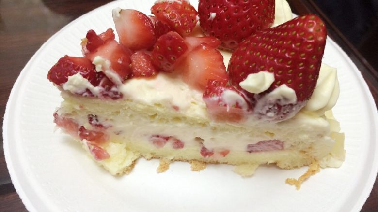 草莓奶油蛋糕,好吃