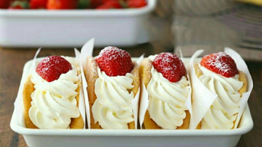  韩国草莓蛋糕卷
