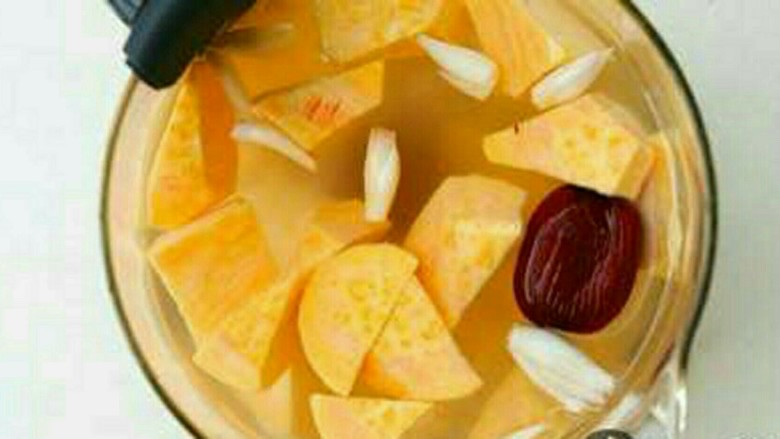 红薯甜汤,4.程序结束就可以倒入碗里或杯中饮用。

