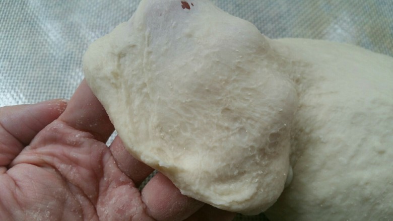 佛卡恰面包,揉出厚的膜