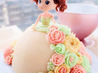 芭比豆沙裱花蛋糕,花仙子芭比哦！