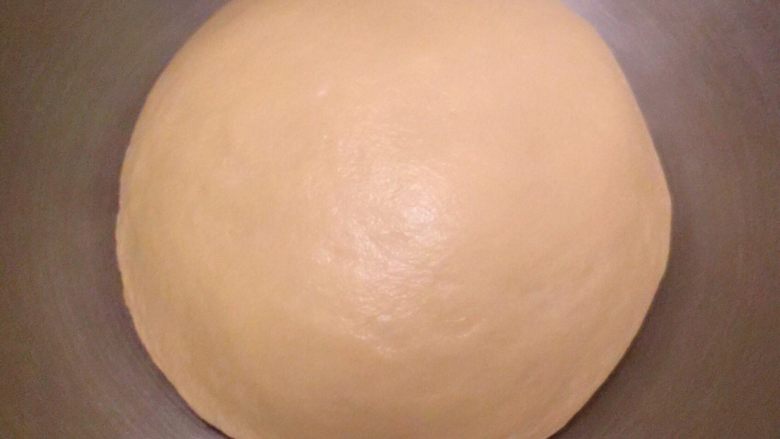 辫子面包（中种）,盖上保鲜膜，发酵40分钟