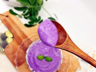 宝宝辅食：紫薯山药泥-8M+ ,开吃吧，料理棒搅拌后如果觉得有点凉了，还可以小火煮下加热