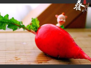 酸甜萝卜花（王氏私房菜）,萝卜洗净备用
