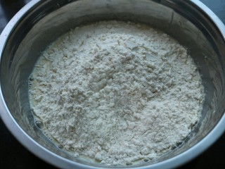 ≈蔓越莓酸奶小方面包≈,加入低筋面粉和高筋面粉