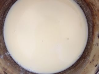 营养豆浆,将打好的豆浆过滤一遍，用奶锅煮沸之后再多煮两分钟即可。