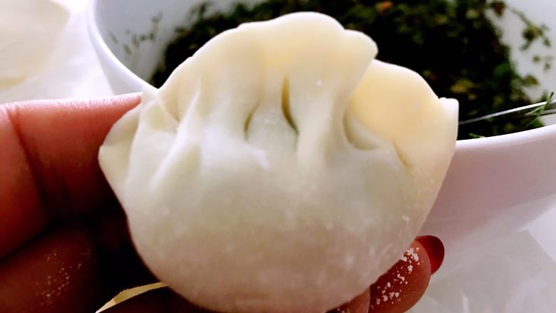 茴香饺子，最美的遇见,包成自己喜欢的形状。